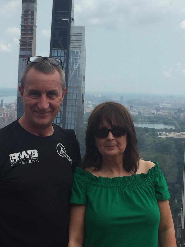 BriShaw81's tweet photo. Great run tonight with my @RwB_StHelens group, 2 laps of the local park (2nd one non-stop)
Set them a competition to see how global we can get #RwB
So far we’ve been to New York and Australia 🇺🇸🇦🇺
Will be a prize for the winner!! 🎁
#RunningWithBrian #RwBGoesGlobal https://t.co/rnlpu4EoZl