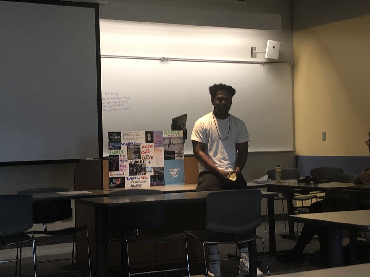 nivdev's tweet image. Summative project day for the Youth Transition Program. Looking forward to celebrating another cohort of incredible young adults this Friday! @HumberCOWD @Humber_Fla #pathwaystoPSE #presentations #learningreflections