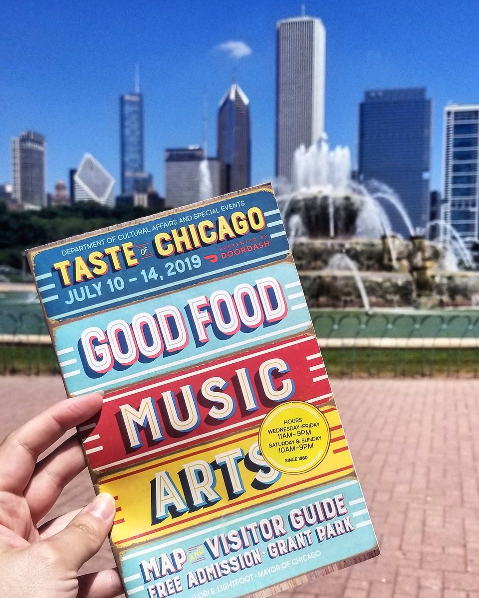 AskCHCA's tweet photo. Taste of Chicago! July 10-14 in Grant Park. Get your favorite Chicago foods and discover some new ones. Plus lots of entertainment all weekend. #AskCHCA #TasteOfChicago https://t.co/Xz0fFqNzrL