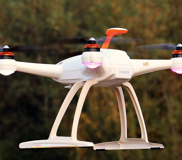 DroneDeliver's tweet photo. Mich. FD drone crashes after a malfunction, lost near river - Fire Chief https://t.co/iu3DVO17HD https://t.co/P9nXfZ6R7p