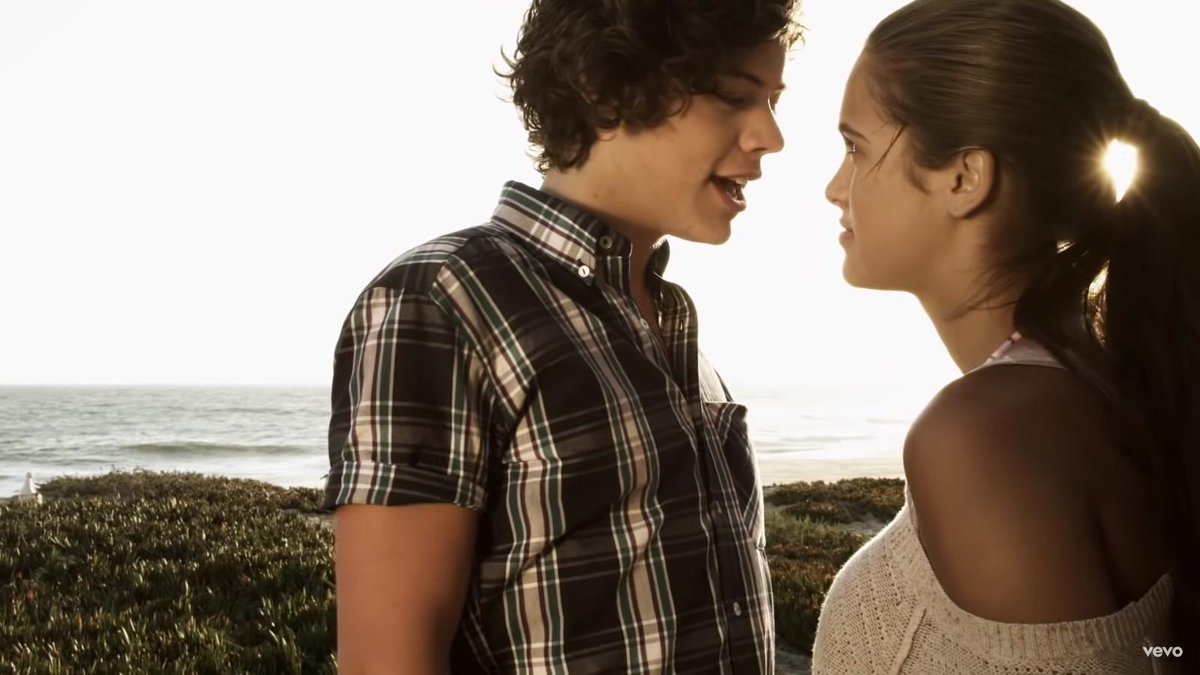 He was the one that made. The one that got away актер в клипе. Malcolm in the middle meme. He was the one that made. Quotes about successful people.