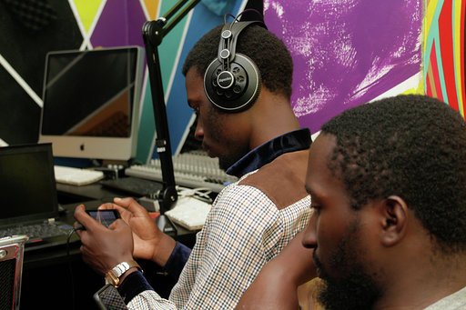 IMChallengeug's tweet photo. With mobile journalism (#MOJO) increasingly becoming disruptive to broadcast journalism,today @KakoozaSymon facilitated an audio editing training using smart devices &amp; applications like #WaveEditor
MOJO can be used to create audio-visual content for podcasts,blogs.
#MCITraining https://t.co/KaQmvrW5Im