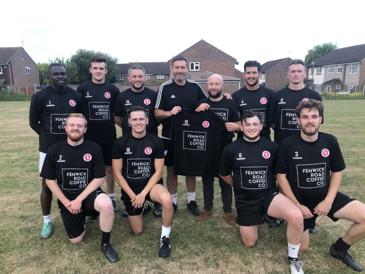 Pleased to welcome our match day warm up kit sponsor <a href="/fenwick_road/">Fenwick Road Coffee</a> Coffee Co to Belvedere FC. Thank you to Director Brian Smith for agreeing the deal. Please give them a shout for all your commercial &amp; home coffee requirements #localcompany #sponsorship #coffee #upthederes