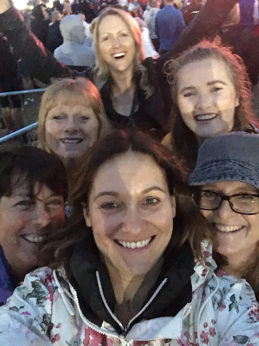 oi_doris's tweet photo. ⁦@LythamFestival⁩ happy days https://t.co/wWTGHNIvw0