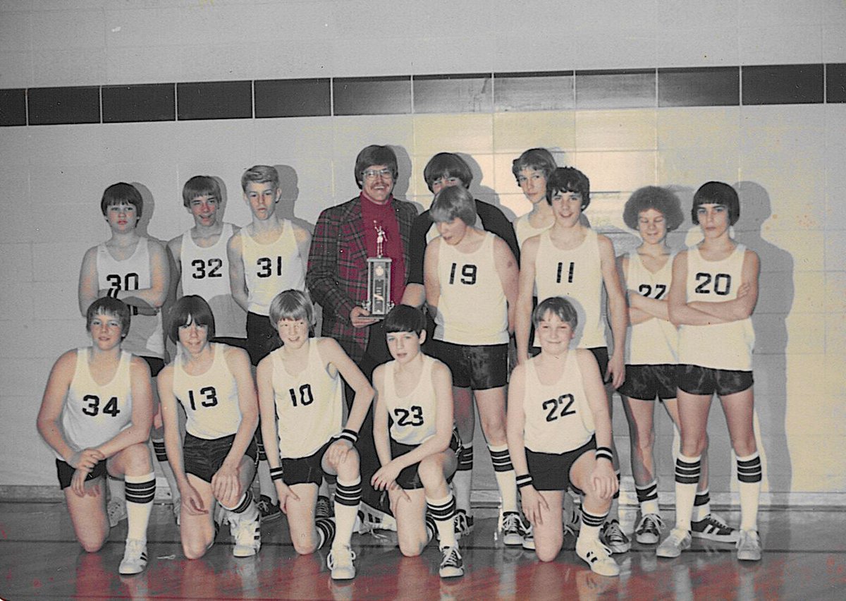 Des Moines area SMHS alumni - join us at <a href="/highlifelounge/">High Life Lounge</a> Thursday, Aug. 1 from 5:30-7:30 p.m. for a St. Mary's Alumni "Reunion." Appetizers, giveaways, see other alums, see <a href="/222Berg/">Ryan Berg</a>, @DawnStmarys and our chaplain Fr. Michael Cronin.  Let us know if you can join us! #thepantherway