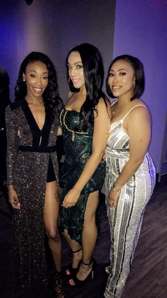 CSoSexy's tweet image. Family aka sisters #bloodstrong ❤️🔥🔥