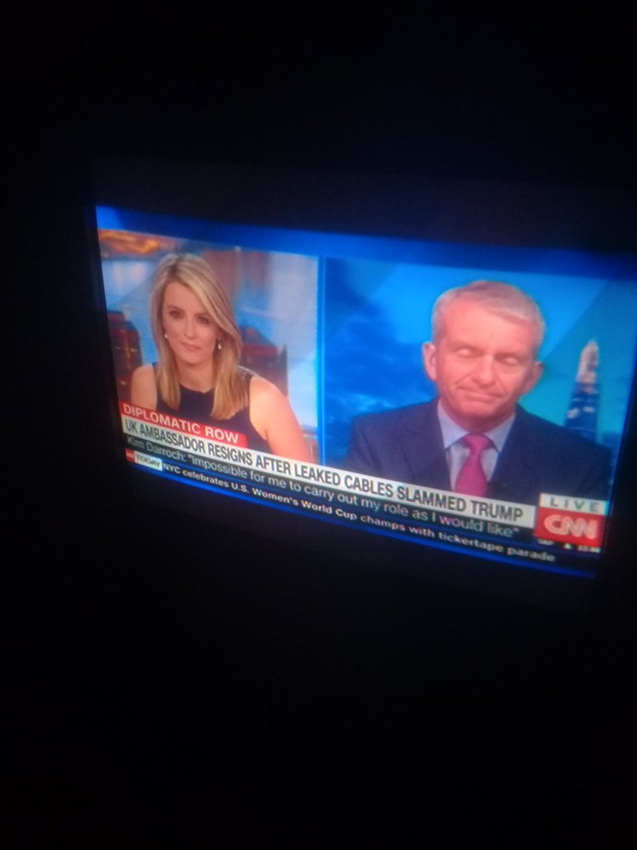 howza_jnr's tweet photo. #CNNTODAY this afternoon with @LyndaKinkade good to see her again been a while. https://t.co/6gQJpdIt0n