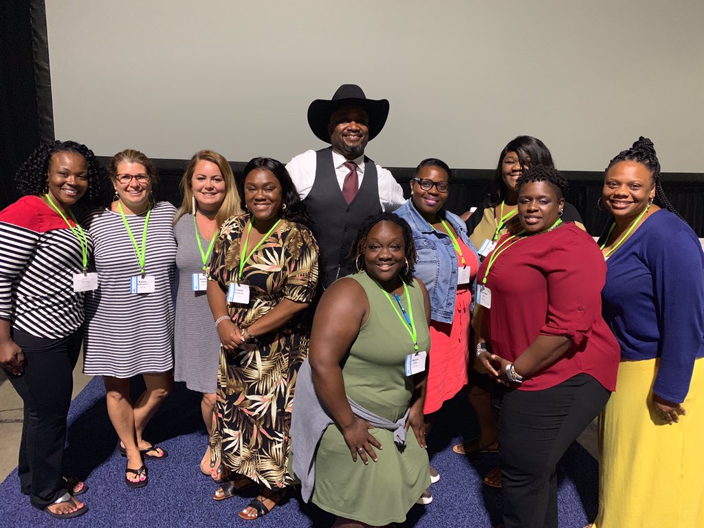 kem_may's tweet image. Partaking! Imparting! Being Empowered!  Being heard! Being Pushed! Fired up! LES!! A awesome hour with @unfoldthesoul @AnisaBusby @SolutionTree  #atlplc2019  #PLCatWork  #itsESSENTIAL