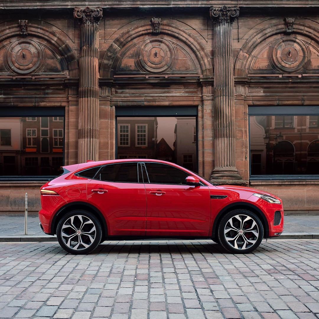 AmbrosiMotor's tweet photo. Una città non si misura dalla sua lunghezza e larghezza, ma dall’ampiezza della sua visione e dall’altezza dei suoi sogni. Cit. Herb Caen
#AmbrosiAuto #Jaguar #Luxury #Performance #CarWithoutLimits #CarDesign #JaguarStyle https://t.co/xeAHYfrPQS