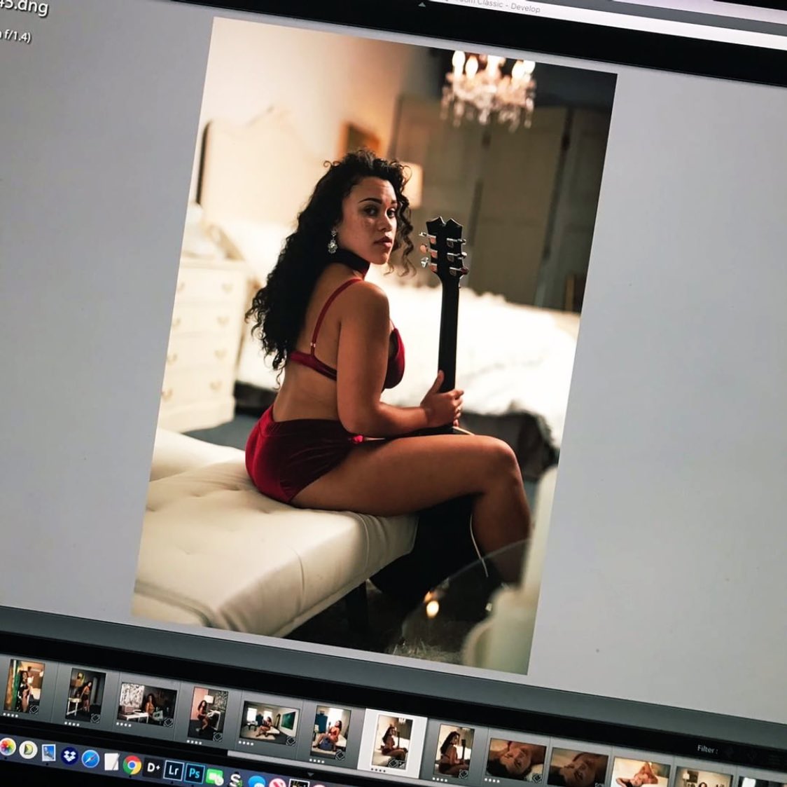 alex_debard's tweet photo. This was amazing and so empowering. Can’t wait to share these photosssss #luigicrespophotography #capitolbombshell https://t.co/vIZ8FdcOLo