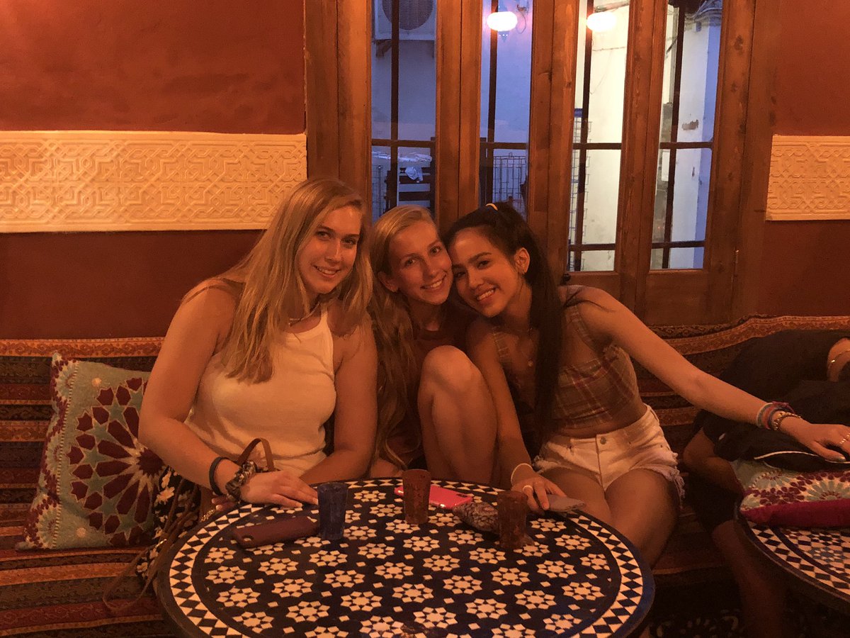 raiders_travel's tweet photo. Day 3: Visit to a Moroccan tea house and trekking our way through the tiny streets of Granada. #eftours https://t.co/lKRO8HUDRk