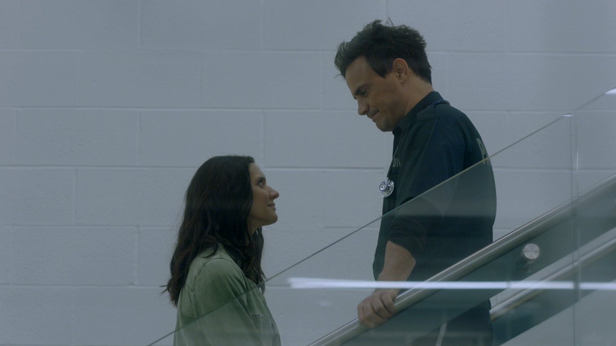 savemetheseries's tweet photo. Happy hump day from these two love birds! Even this #traumcom has its #romcom moments

#SaveMe https://t.co/LTiyRLRorQ