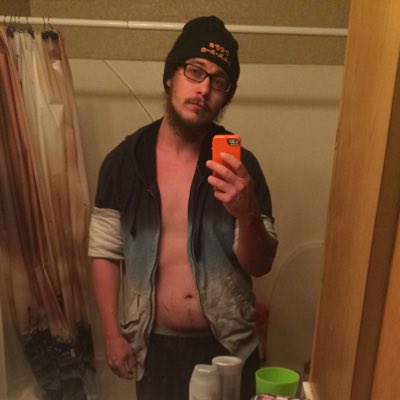 JonathanHyde14's tweet photo. #NewProfilePic https://t.co/tkuI0jgeOZ