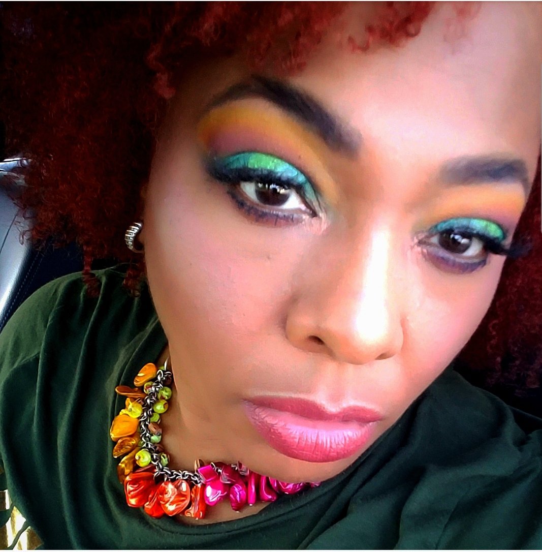 changingfaces00's tweet photo. @NyxCosmetics My OffTropic Hasta La Vista palette.  Seriously, Do U see that color payoff!??!??!?!! https://t.co/xSQhJpCb1V