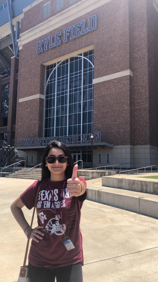 Mashalsss's tweet photo. Officially a part of the best school in the nation! #Tamu23 #ayyyyyy #gigsongigsongigs https://t.co/y8ppVUrkCR