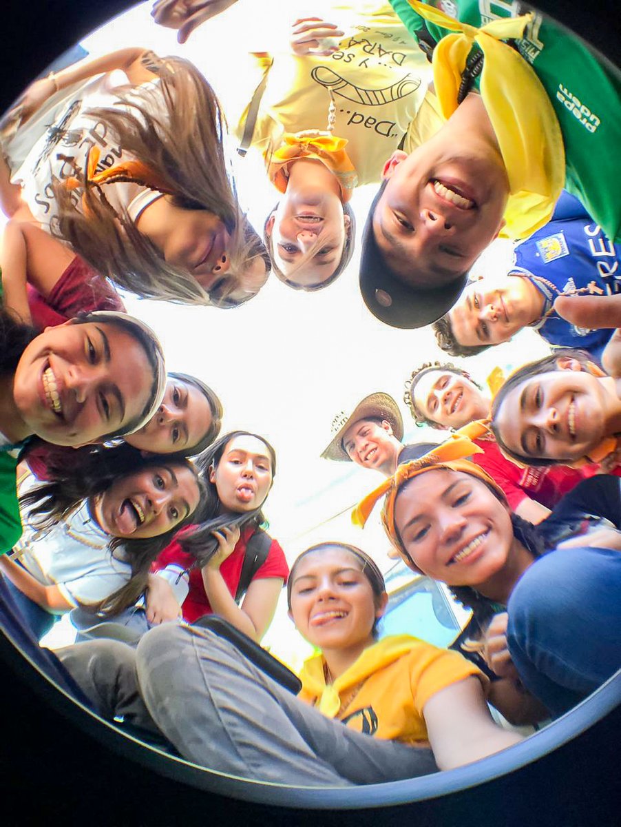 ExaUDEM's tweet photo. Alumnos de la @PrepaUDEM Unidad San Pedro y Unidad Valle Alto aprovecharon las vacaciones para participar como misioneros, y vivir una experencia memorable.
#OrgulloUDEM #SerHumano #SerUDEM https://t.co/AuHYksUskr