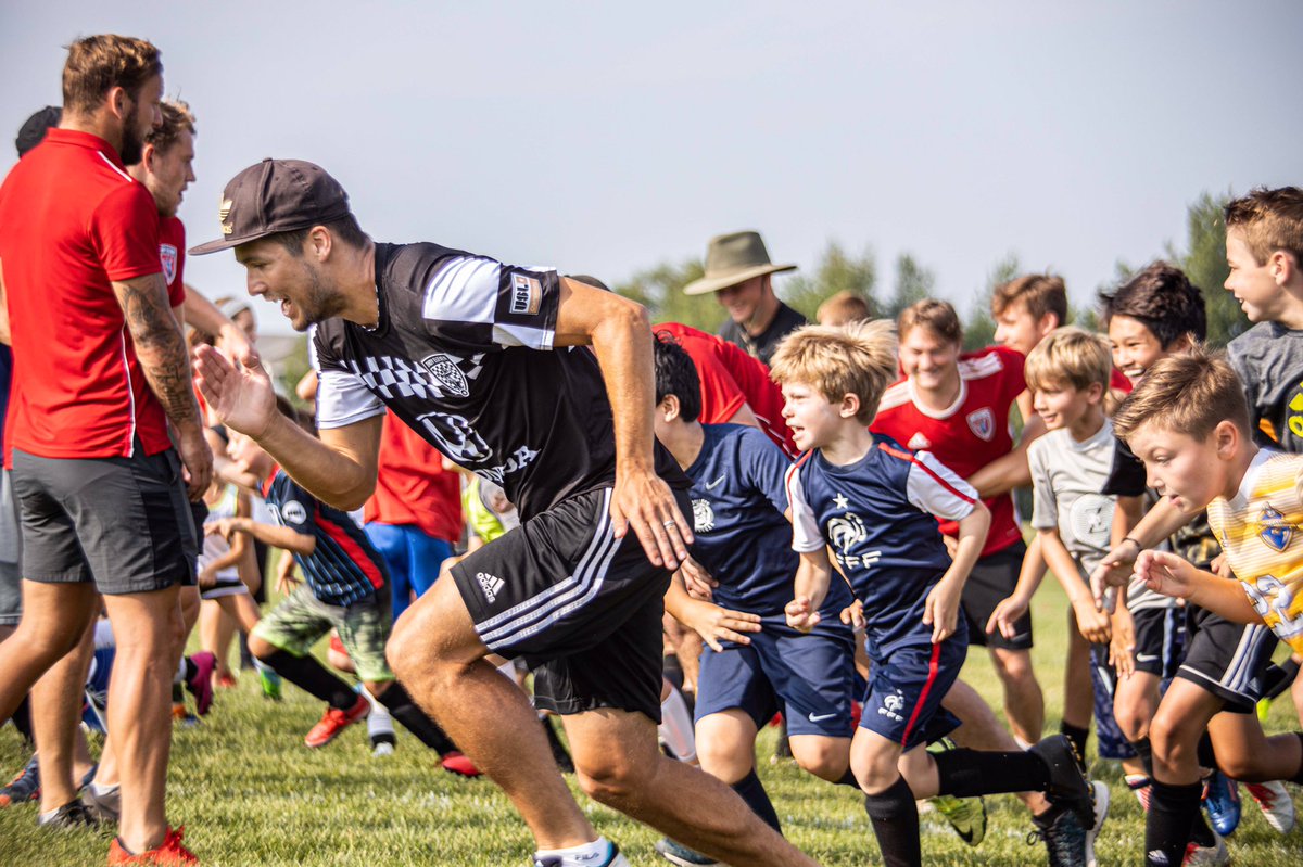 IndyYsc's tweet photo. 🌞 FUN IN THE SUN! 🌞

We’re halfway through our @IndyEleven Zionsville Youth Soccer Association Camp! Make sure you’re not missing out on your chance to get some summer sun with the pros! 

#HereToTrain https://t.co/Xp8pzDWOGf