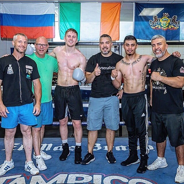Last touches to camp going great out here in Cali 🥊🔥 . . July 18th @GoldenBoyBoxing @FantasySprings . . Massive thank you to @JoelDiazBoxing for letting us use the gym , he even made me feel right at home by having the 🇮🇪 flag flying high 😉🤣 and my amigo @Emilio_Sanchez5