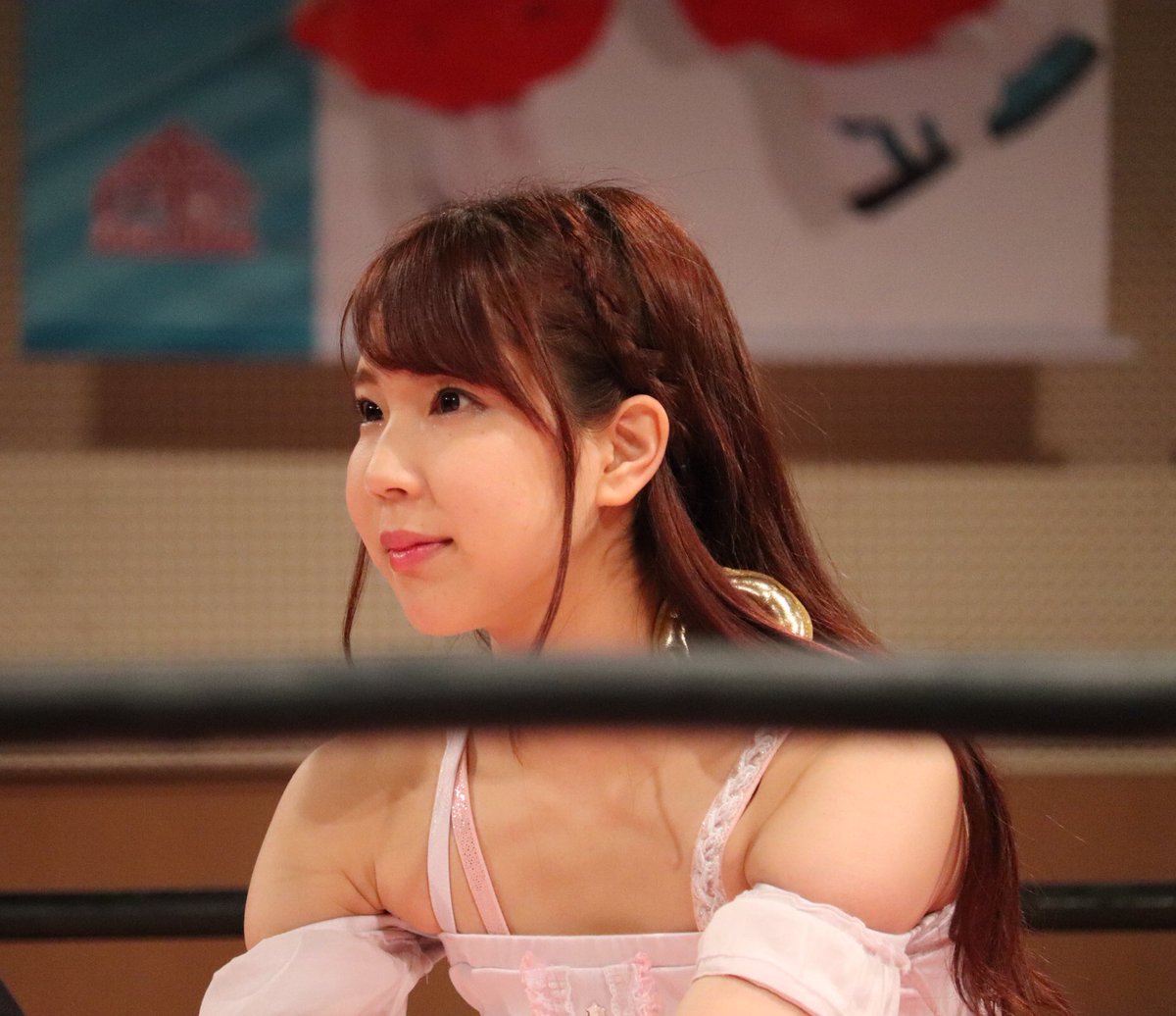 kenttyKOBE's tweet photo. 2019.07.07東女両国KFC大会
ここ数ヶ月、彼女と反対側コーナーに立つ選手を応援することが多かった。でも、小さな身体でことごとくそれを跳ね返す力に脱帽です。みずぴょん、ほんまにおめでとぉ。怒らんといてよん。
#tjpw #TPC6 #みずぴょん https://t.co/npJk3qJfKc