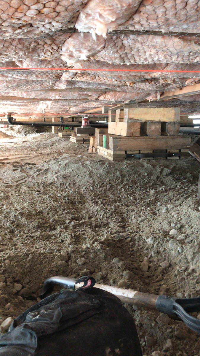 Levelling out my historic hotel. Having lots of fun #GaryVeePickMe