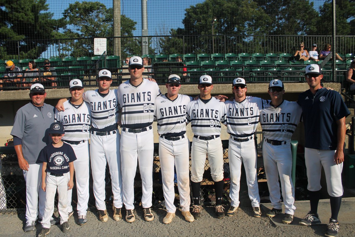 Gburg_Giants's tweet photo. Here are your Giants All-Star Players and Coaches.....and Coach's Son. https://t.co/txFx4AMYhE