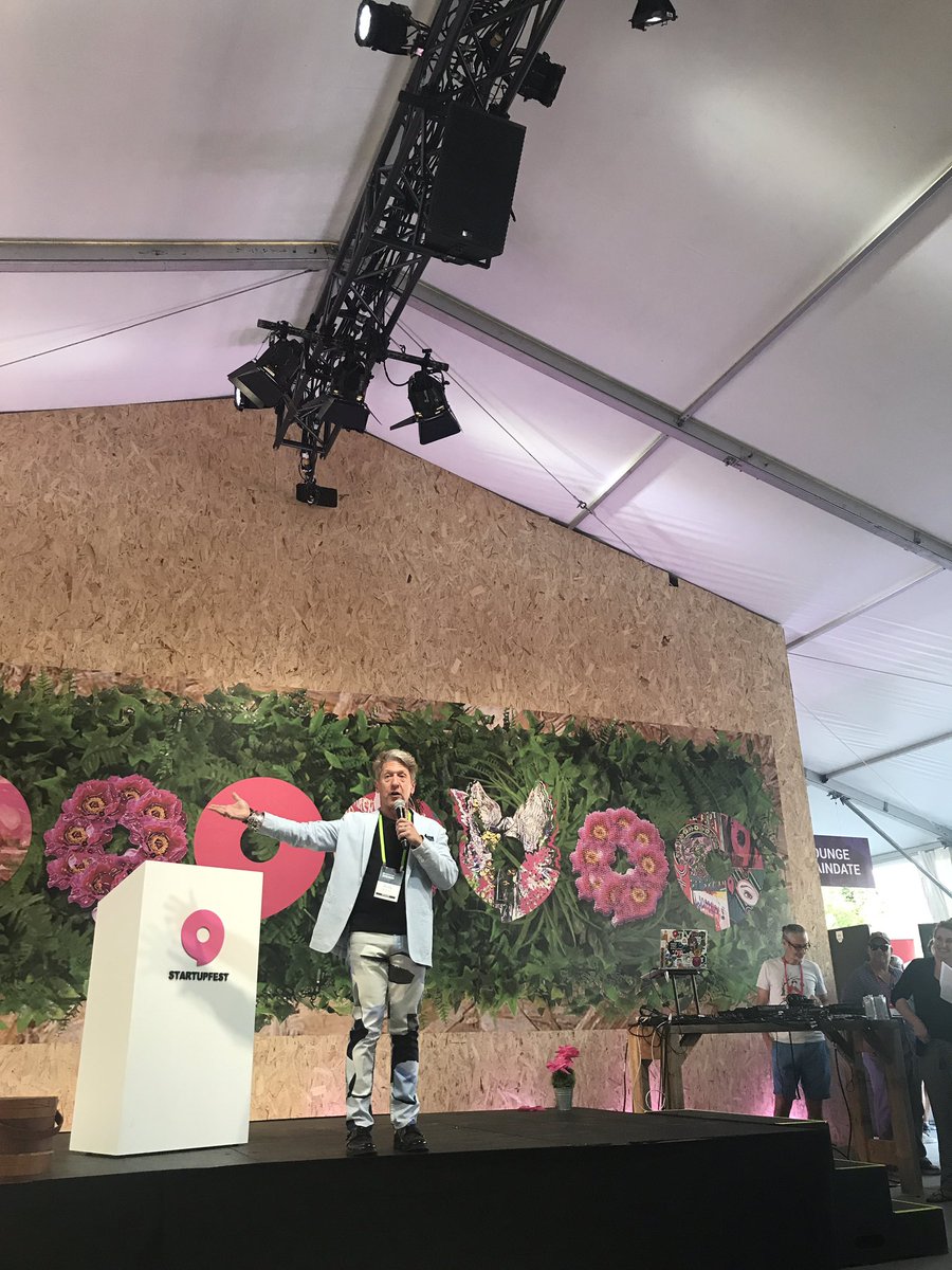 startupfest's tweet photo. Our dear pal and president of the board @AndyNulman kicking off the evening #startupfest https://t.co/MVfT6CvUWK