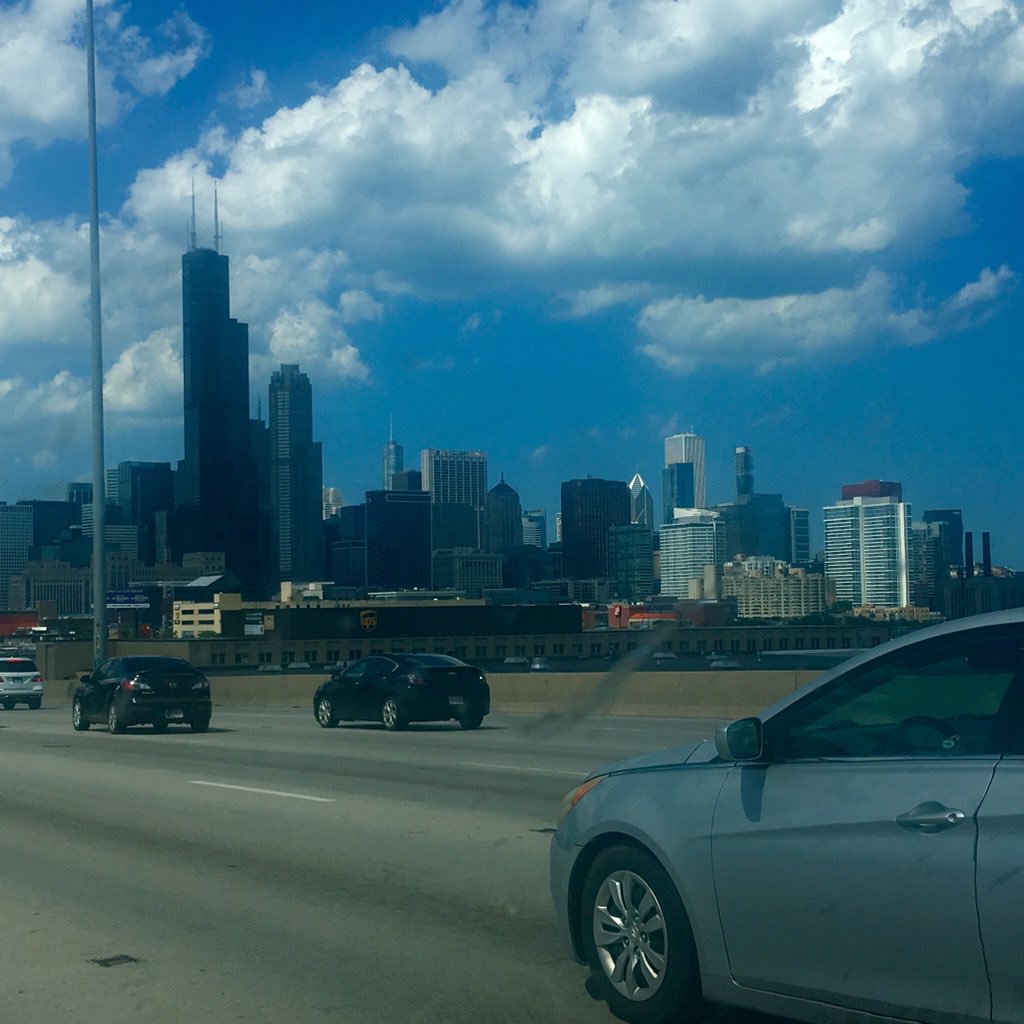 grantboulanger's tweet photo. Hey #NTPRS19 waving at you as my fam and I pass through the Windy City! https://t.co/dNhAy5qVRT