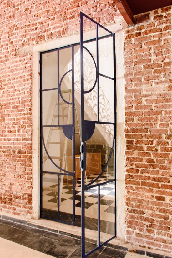 PodioMX's tweet photo. LAGALÁ 56:426 por fmt Studio
https://t.co/Fr0OzzAbsO
#Arquitectura #Diseño #Interiorismo #ArtNouveau #Ganador #PRISMA19 #LAGALÁ #fmtStudio #Moda #Negocios #Arte https://t.co/4nfYErjgBi
