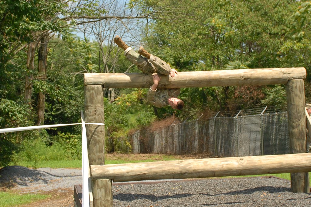 KYArmyGuard's tweet image. It's #WorkoutWednesday ! Whether you hit the gym or the obstacle course, stay motivated and make it enjoyable! What tips do you have on keeping your workouts fun?
#KYGUARD #nationalguard #workout #militaryfitness #GuardSTRONG