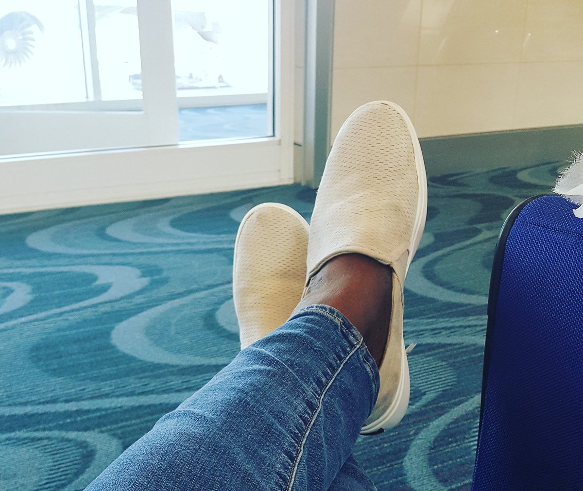 CheriMaree's tweet photo. That's right...YOUR GIRL IS HEADING TO THE UK!! No private jet yet so I'm still in my running shoes for now. Imma give you all the tea real soon so stay close.
Ok Love ya, bye! π»
#GodsGrace
#ShareYourGifts
#CelebrateYourBlessings
#ItsAllBigStuff
#LiveLove
#LiveBig
#GRATEFUL https://t.co/rgzYWrvIgG