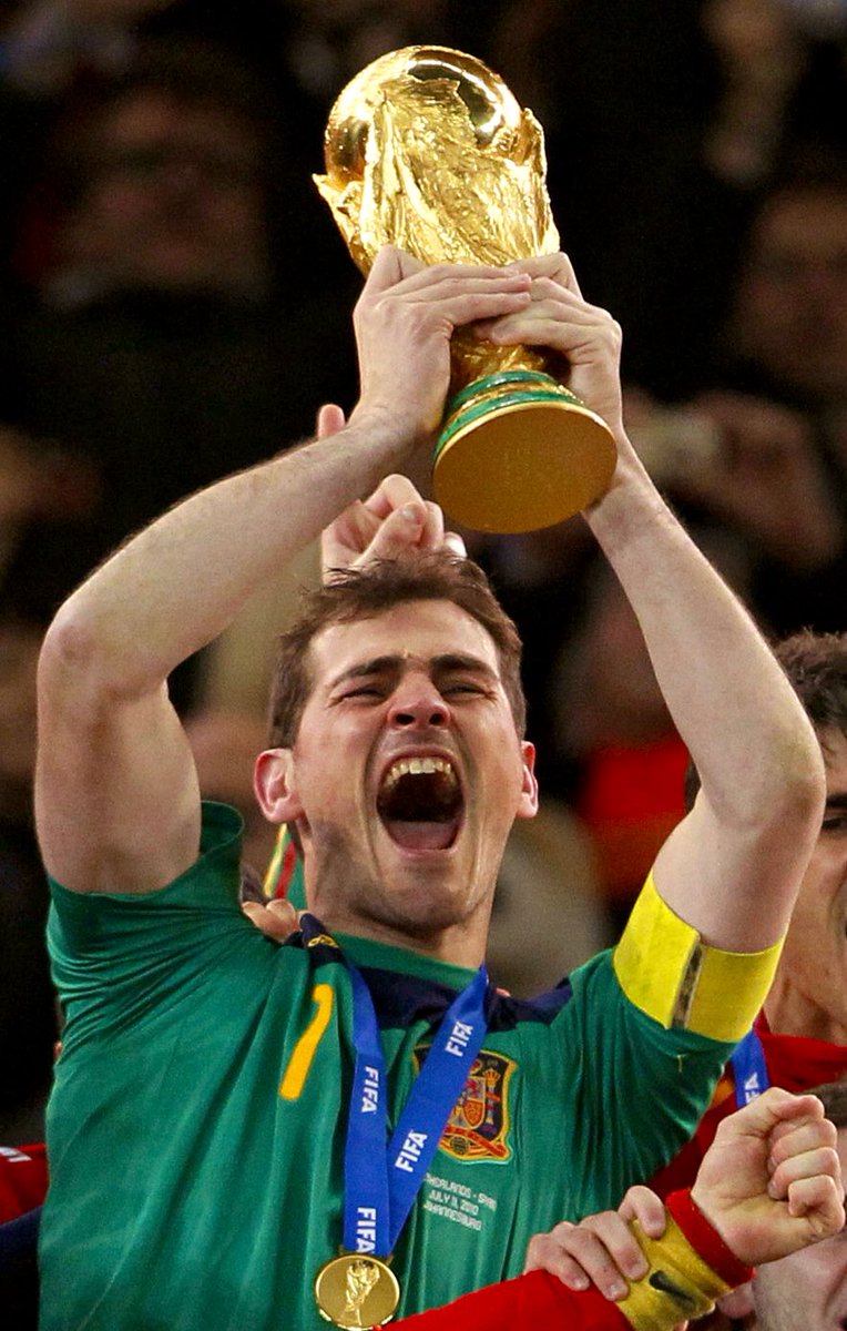 Retuitea esta imagen, tantas veces te ponga la piel de gallina! #9añosdelaestrella