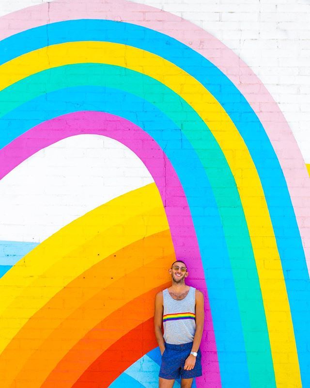 By far my favorite rainbow moment in Venice 🌈🥰 Since getting back home to the west coast, you could say I got a little too comfortable taking an Instagram break... 😅 I mean, my bed held me hostage for the past couple of days &amp; I wasn’t mad about it 😆😴 But now I’m ready f…