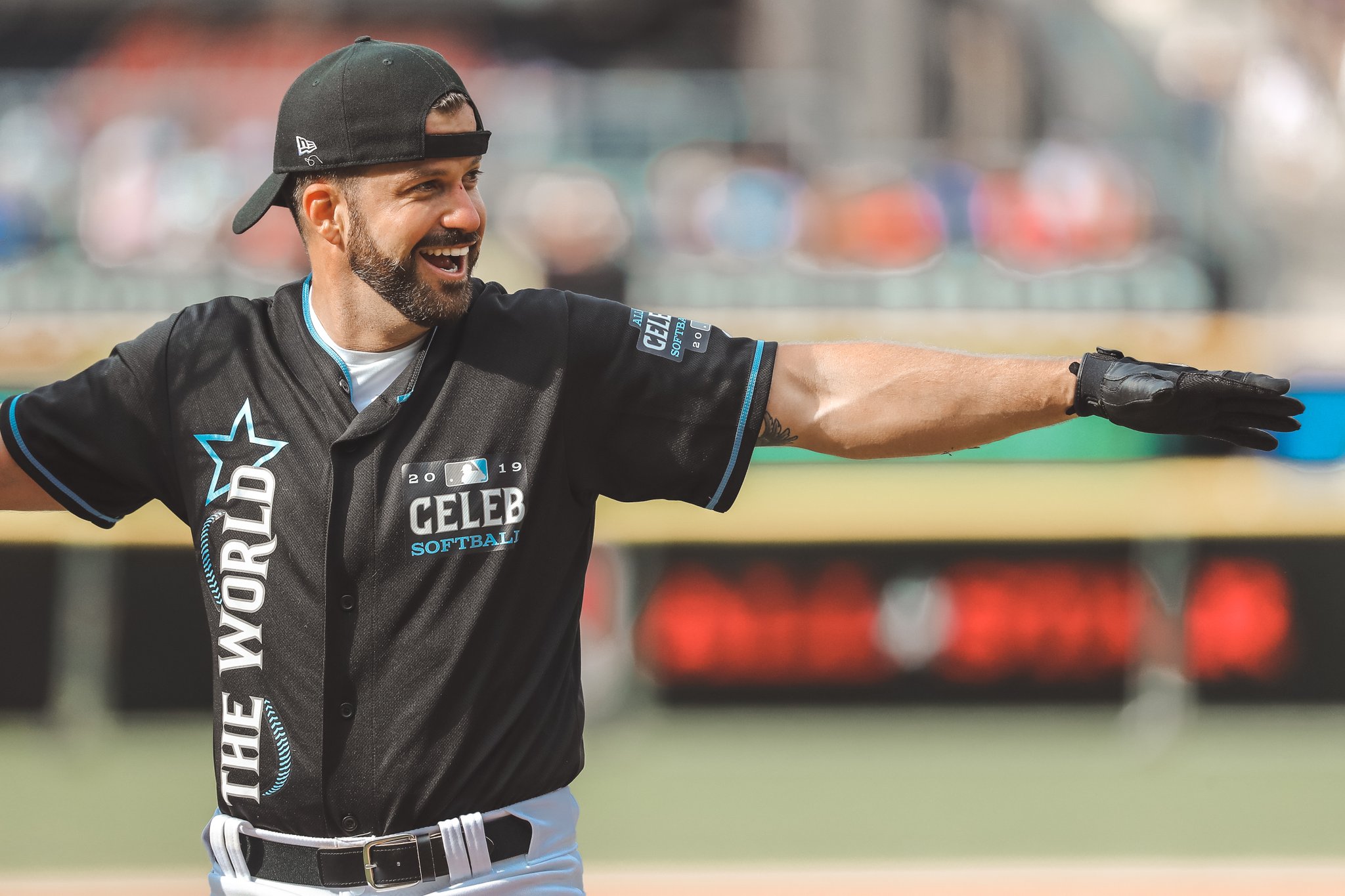 Johnny Bananas on Twitter "There's no "I" in team... But there's a