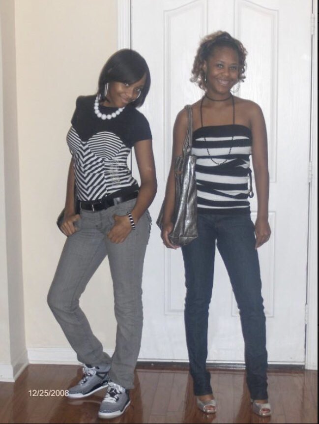 Ree_TheBOSS's tweet photo. Back in the day my bestfriend &amp; I were on hot girl shit 😩 #shoegameproper https://t.co/Glpa8H7ehV