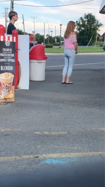 Wetscarlet511 tweet media