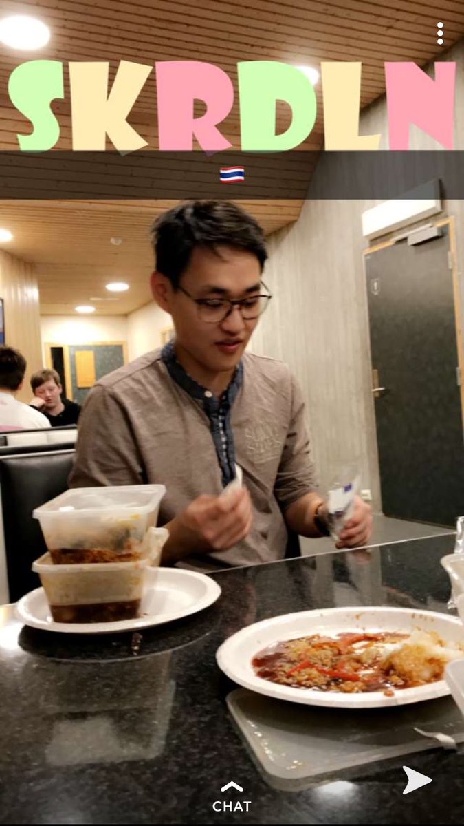 ukjentcs's tweet image. Har noen sitt faren min? Sist sett på overloaded når vi spiste middag 🤡