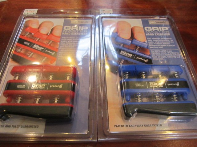 musicplant's tweet image. 【つくば店】prohands"GRIP MASTER"!!!手や指先の握力、持久力、強さを高めたい方に!!!プロのアスリートやミュージシャンも使用しており、リハビリツールとしても使われています。#prohands #GRIPMASTER