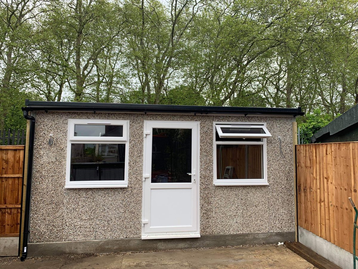 rpageconcrete's tweet photo. Another #concrete #building erected in #Chingford. This 16'x16' #Gardenroom has two #upvc #windows, one #upvc #door, #gutter to front and is fully #insulated and #plywood lined, fitted with a #EPDMroof ready for decorating! Erected for a #lifetime! Practically #nomaintenance!! https://t.co/YZKcjOzq6P
