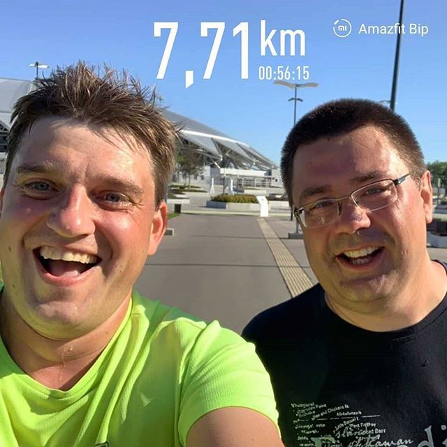 gregor_z's tweet photo. Доброе утро. 21/100. За фото спасибо @malyshevdn #thursdayrunning #хомячкинамарше #morningrun https://t.co/FpbUSnqKih