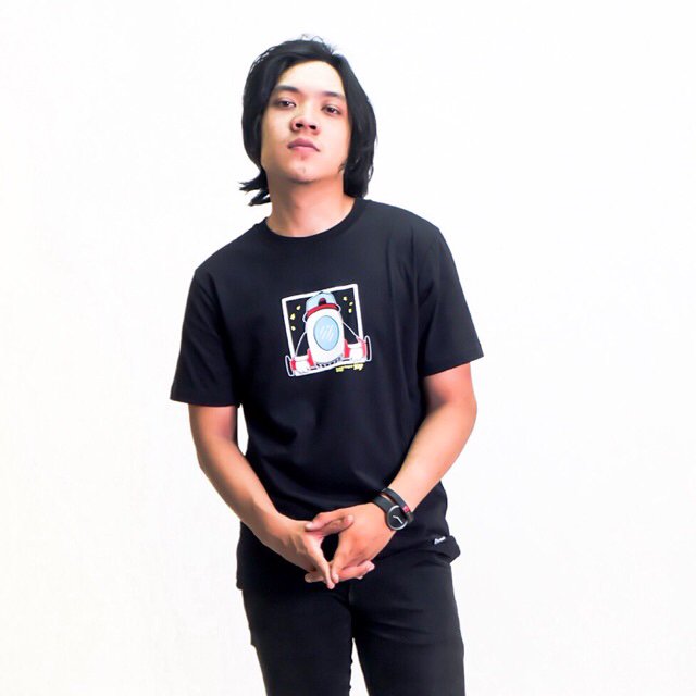 Saya menjual Rocketman in Frame 2019 seharga Rp125.000. Dapatkan produk ini hanya di Shopee! shopee.co.id/rocketstore13/… #ShopeeID