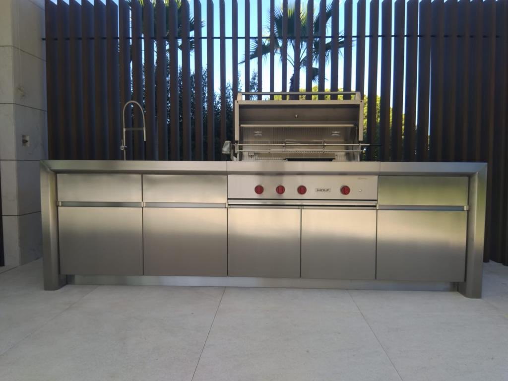 craigdavies9's tweet photo. BBQ cool ⁦@SubZeroWolfUK⁩ https://t.co/kBi9AssucQ