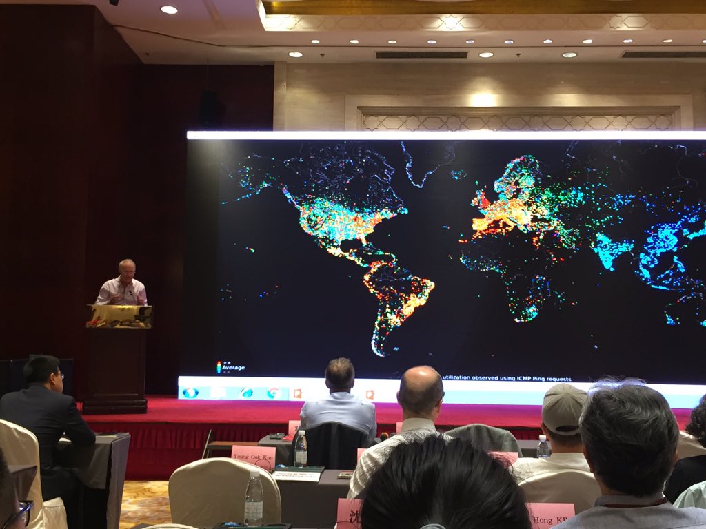 KimonKrenz's tweet image. Fantastic keynote by @alanpenn sketching out the theoretic foundation for a new global accessibility model #spacesyntax12 #spacesyntax