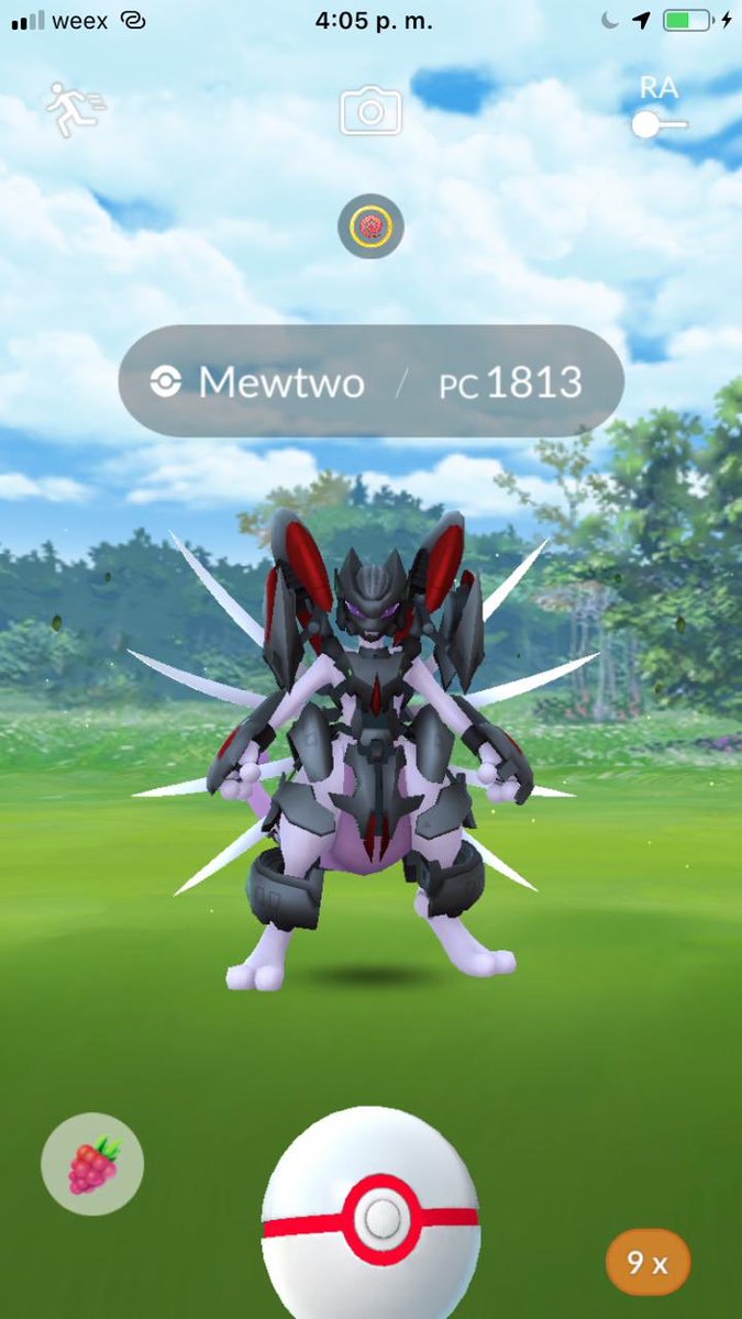 ATRAPANDO A MEWTWO CON ARMADURA