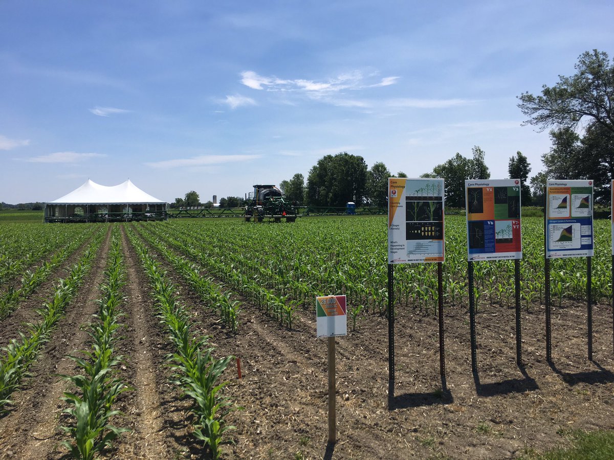 Central_ON_FS's tweet photo. It’s less than 12 hours until it’s go time at our Bringing You What’s Next In Your Field North event in Elmvale- join us at 9:00 sharp for some stellar speakers and some friendly staff!! #FSPElmvale #BYWN19 #FSPinthefield #rainorshine https://t.co/PhzPNE0ekh