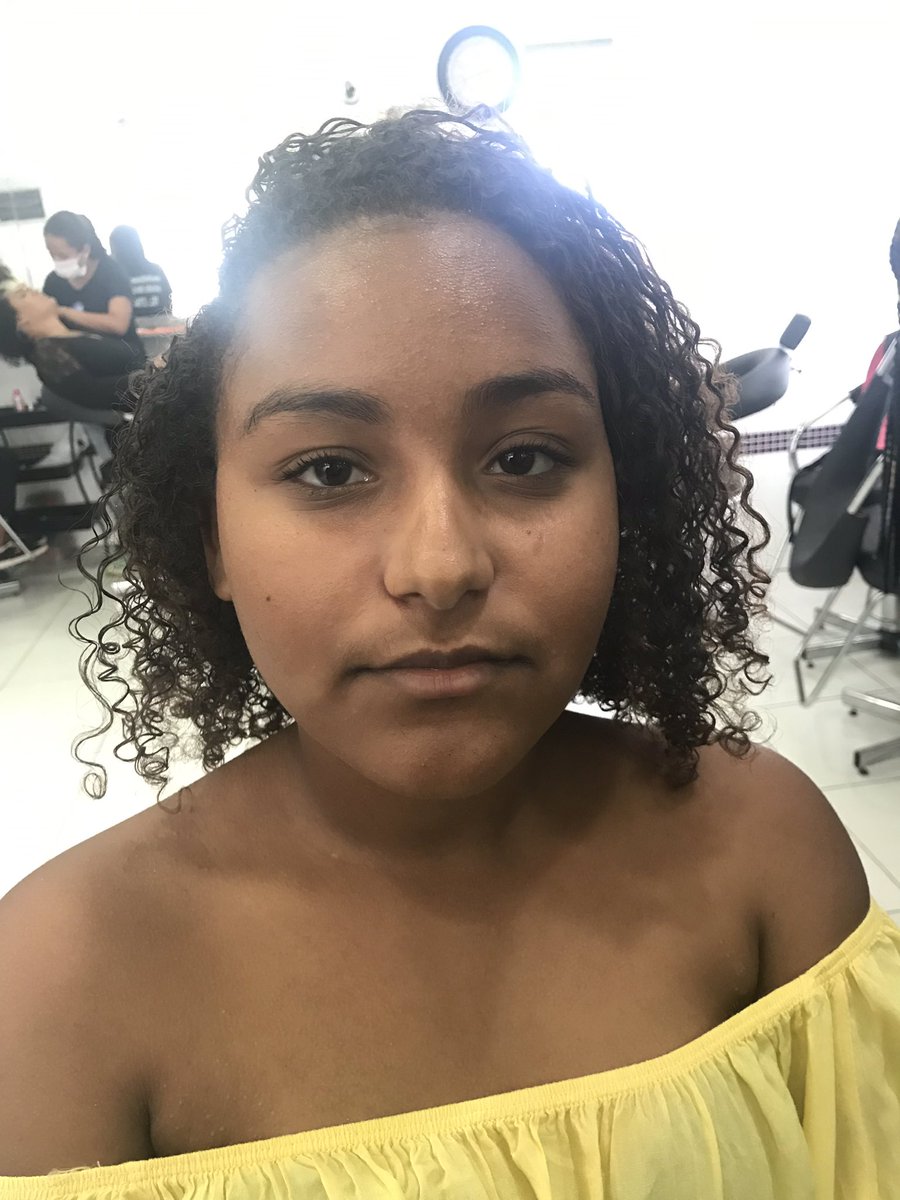 Make_byleticia's tweet photo. ✨ Técnica de hoje: Pele negra.✨
Por: @Princesslet_ @Make_byleticia
#makeup #pelenegra #makepelenegra #makeroxa #batomnude #makebyleticia #Makero
Antes & Depois https://t.co/6u1d2r8QQh