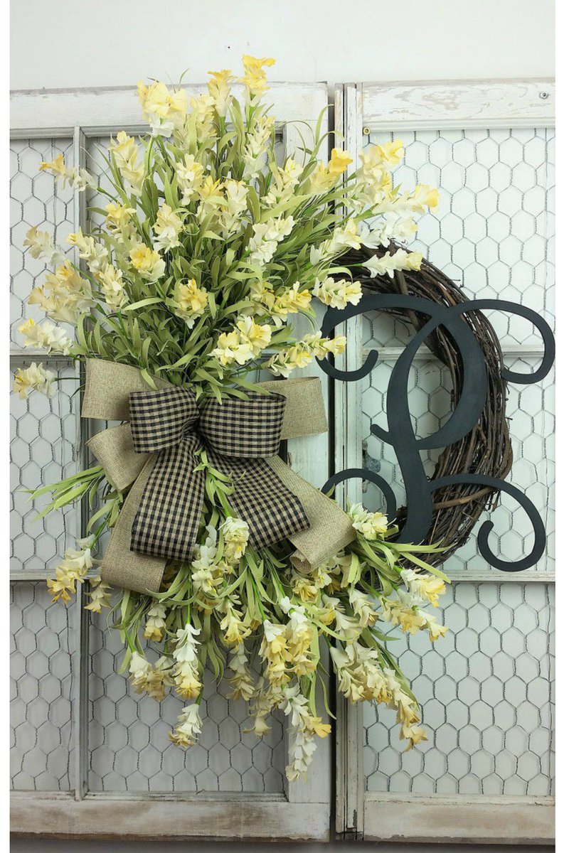 Trendy_Tree's tweet photo. Everyday floral wreath with monogram created by April Oldham Cottage House Wreaths. It's available for purchase in her Etsy shop.
Etsy shop affiliate link: https://t.co/SML0hERayA
#trendytree #monogramwreath #cottagehousewreaths https://t.co/QHu0c2Z1yQ