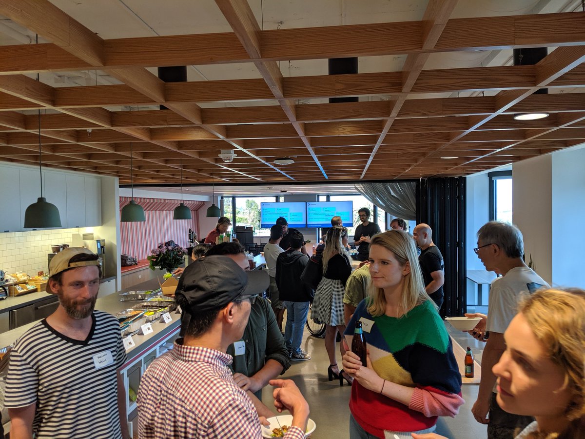 TinderEng's tweet photo. We're excited to be hosting the first GDG LA Android meet up at our new offices in WeHo! Turnout is great! #gdglaandroid #TinderAndroid https://t.co/SCMJ9YeQ4y