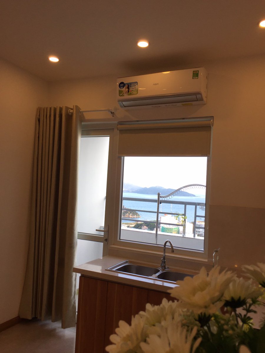 Cần nhượng lại căn hộ mường thanh viễn triều 
Căn 26 tòa OC2B
Diện tích 59m2 gồm 2 phòng ngủ .
Giá bán 1.750.000.000 vnd
Địa chỉ 3-5 Phạm Văn Đồng - Nha Trang - Khánh Hòa - Việt Nam
Lh : 0919293555