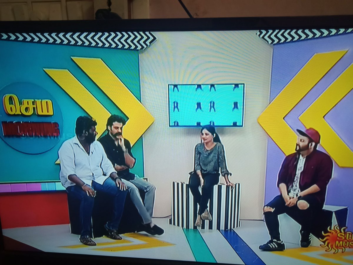 Saran_ajil's tweet photo. Today Watching our gorgeous queen @Sastika_R Show #SemmaMorning On #Sunmusic only fr u sastii 😍😍😍❤❤❤❤❤😊💃

Simple costume cute looking #Sasti 😍 https://t.co/vL4Svy1QGG
