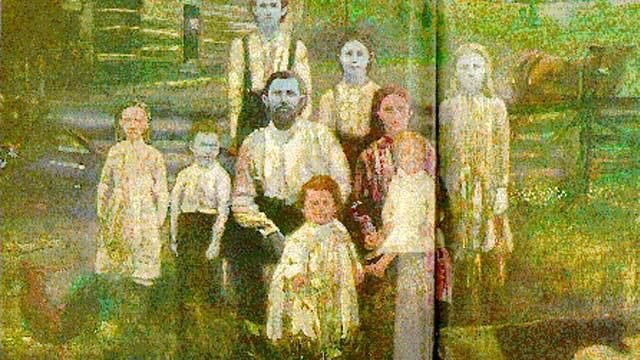 dollheadspod's tweet photo. Have you listened to our latest episode? Shel tells the story of the blue people of Kentucky and Kierra  talks about “La Pistolera” Sharon Kinne. https://t.co/MNZybTtiIw